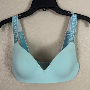 Victoria's Secret TShirt Bra 34D Metallic Silver Blue Aqua LightlyLined Wireless